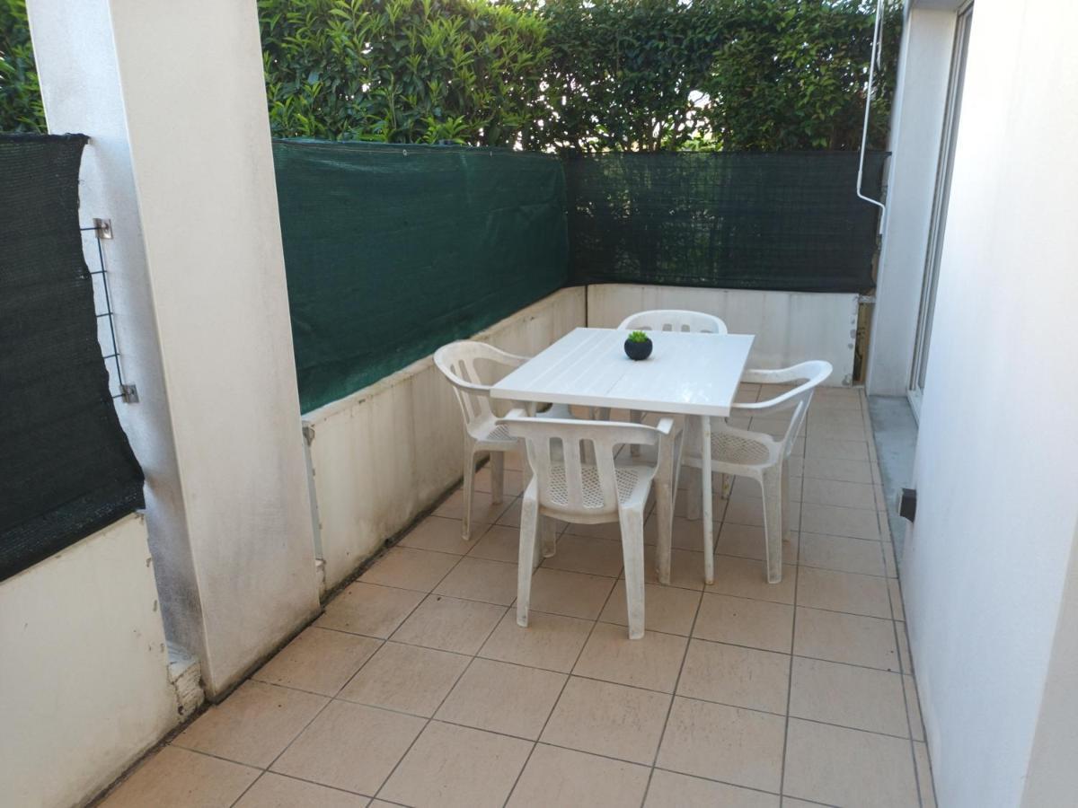 Calme T2 Avec Terrasse A Hendaye, Proche Plage - Fr-1-239-780 Exteriör bild
